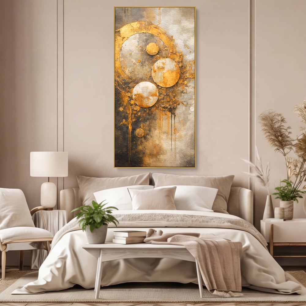 Tablou canvas cu tablou canvas abstract cu cercuri aurii, in rama de aluminiu auriu, pe perete intr-un dormitor